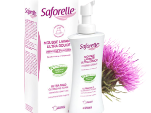 mousse-lavante-intime-hygiene-zone-intime-saforelle-250ml-main-removebg-preview